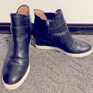 Linea Paolo wedge booties